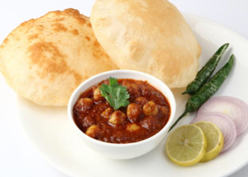 Chana Bhatura